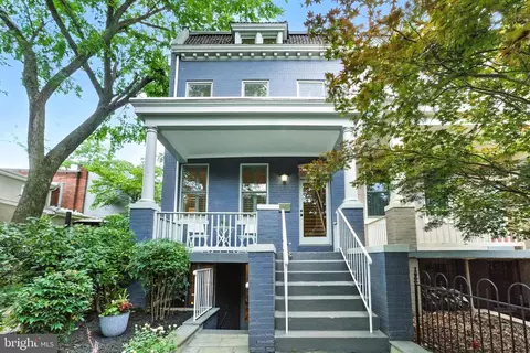Exterior - 304 12th St NE, Washington, DC 20002 photo 1 of 17
