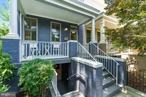 Exterior - 304 12th St NE, Washington, DC 20002 photo 12 of 17