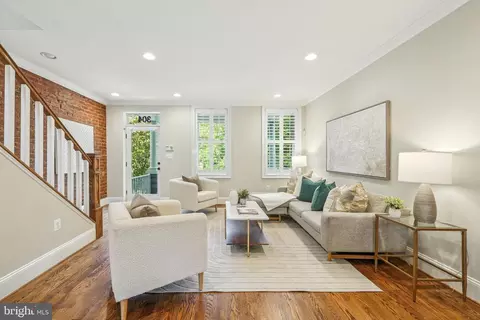 Living - 304 12th St NE, Washington, DC 20002 photo 1 of 6