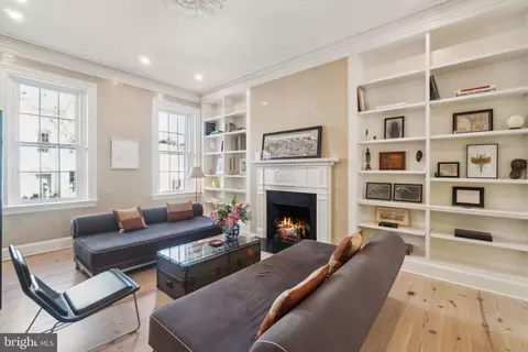 1250 31st St NW, Washington, DC 20007 photo 4