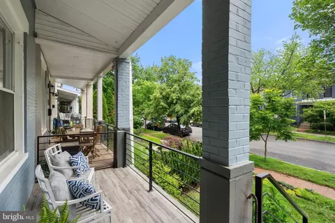 1616 G St SE, Washington, DC 20003 photo 3
