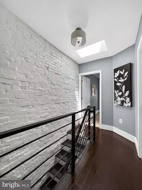 1616 G St SE, Washington, DC 20003 photo 17