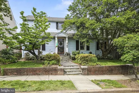 1209 Floral St NW, Washington, DC 20012