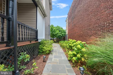 216 S Street St NE, Washington, DC 20002 photo 35