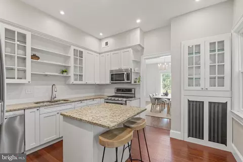 216 S Street St NE, Washington, DC 20002 photo 13