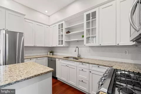 216 S Street St NE, Washington, DC 20002 photo 15