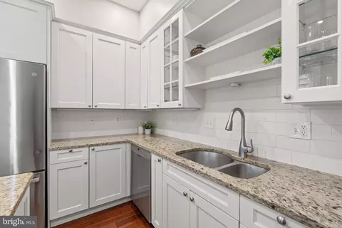 216 S Street St NE, Washington, DC 20002 photo 17