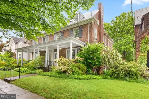 3637 Veazey St NW, Washington, DC 20008