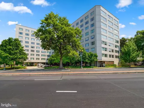 2475 Virginia Ave NW #608, Washington, DC 20037