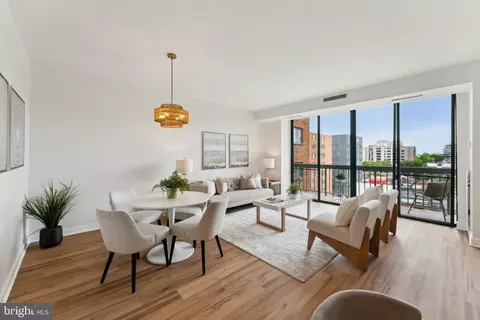 955 26th St NW #705, Washington, DC 20037