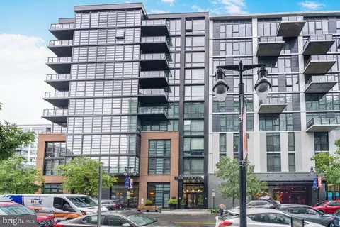 1300 4th St SE #214, Washington, DC 20003 photo 2