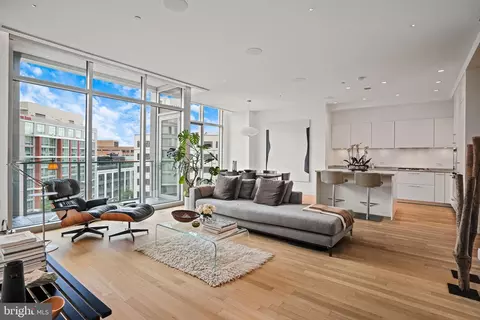 1177 22nd St NW #7B, Washington, DC 20037