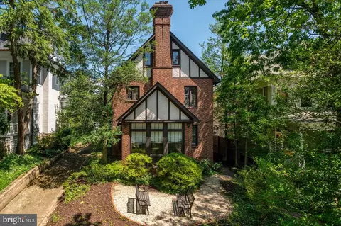 3419 Lowell St NW, Washington, DC 20016