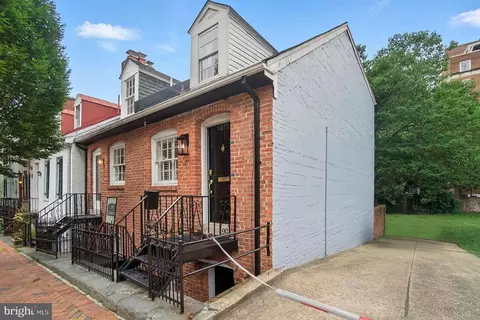 Exterior - 1072 30th St NW, Washington, DC 20007 photo 5 of 5