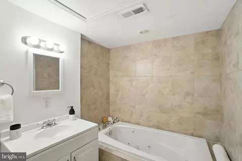 Bath - 1072 30th St NW, Washington, DC 20007 photo 3 of 4