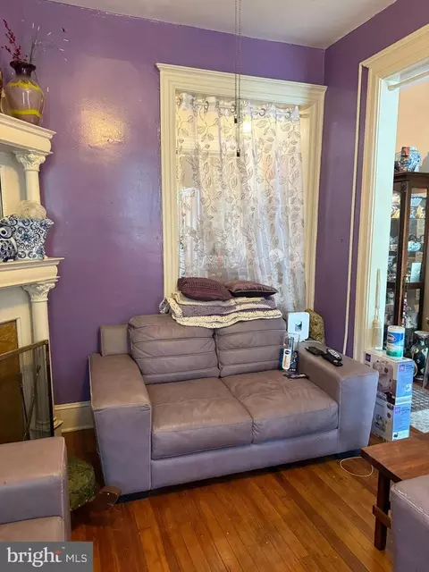 Living - 1121 8th St NE, Washington, DC 20002 photo 3 of 3