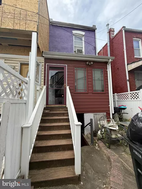 Exterior - 1121 8th St NE, Washington, DC 20002 photo 3 of 8