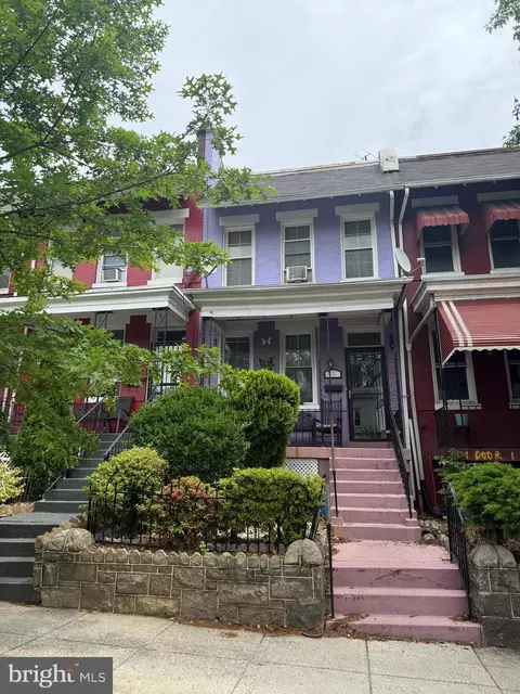 Exterior - 1121 8th St NE, Washington, DC 20002 photo 1 of 8