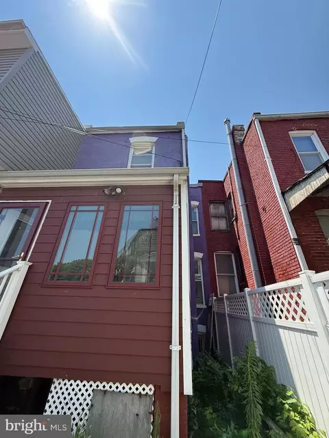 Exterior - 1121 8th St NE, Washington, DC 20002 photo 4 of 8