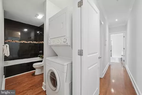 2300 17th St NW, Washington, DC 20009 photo 10
