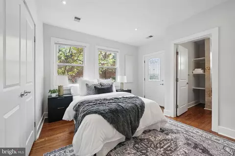 2300 17th St NW, Washington, DC 20009 photo 14