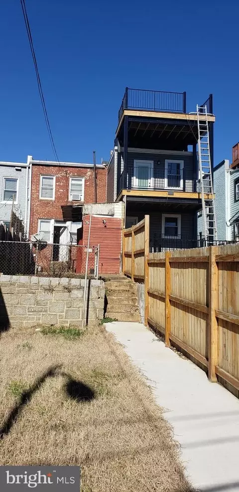 1831 L St NE, Washington, DC 20002 photo 14