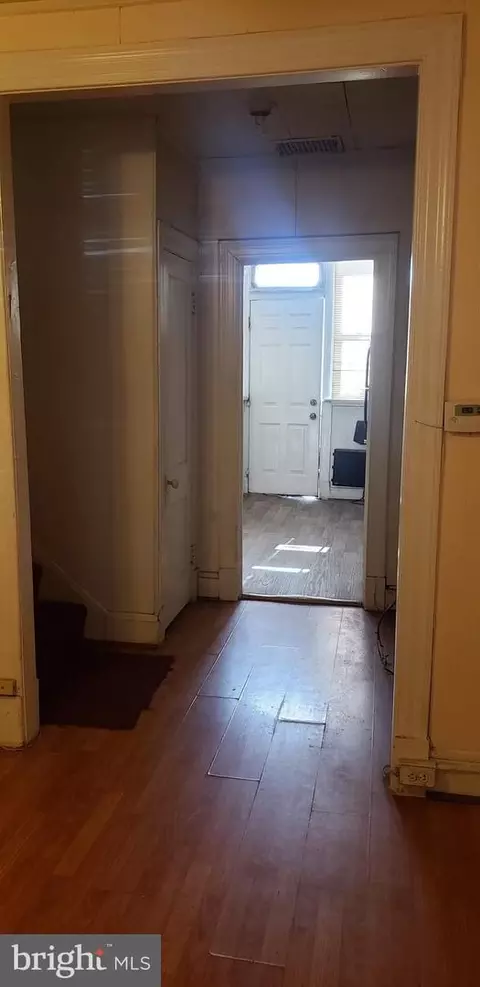 1831 L St NE, Washington, DC 20002 photo 8