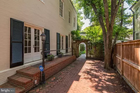 1236 Potomac St NW, Washington, DC 20007 photo 4