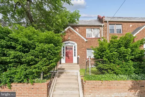 4825 3rd St NW, Washington, DC 20011