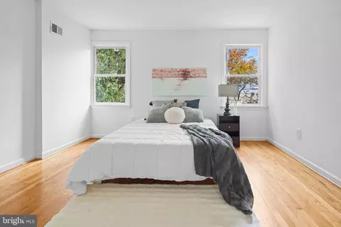 Bedroom - 337 11th St SE, Washington, DC 20003 photo 9 of 10