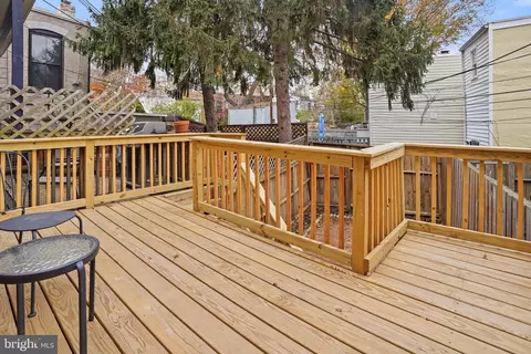 Exterior - 337 11th St SE, Washington, DC 20003 photo 2 of 5