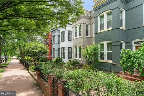 403 Kentucky Ave SE, Washington, DC 20003 photo 2