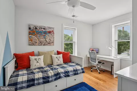 300 15th St SE, Washington, DC 20003 photo 19