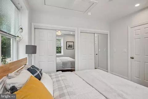 300 15th St SE, Washington, DC 20003 photo 17