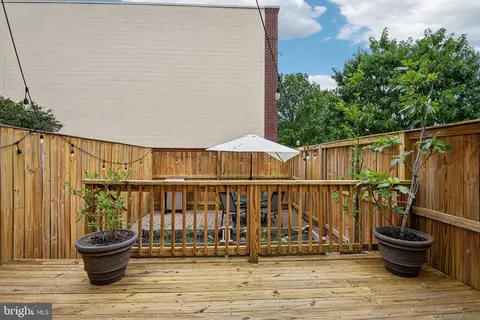 300 15th St SE, Washington, DC 20003 photo 13