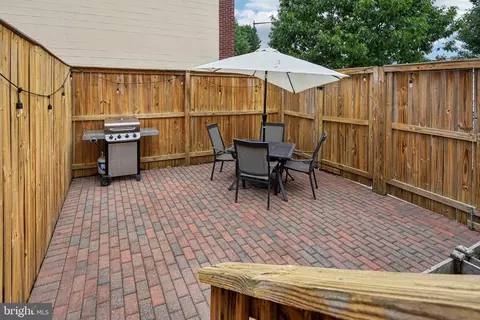 300 15th St SE, Washington, DC 20003 photo 25