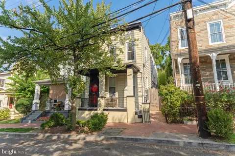 2016 14th St SE, Washington, DC 20020