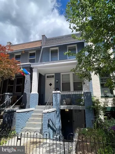906 I St SE #2, Washington, DC 20003