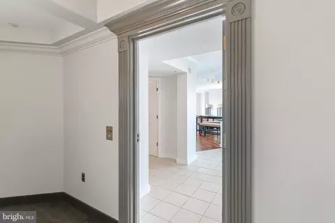 Entry Way - 616 E Street St NW #1114, Washington, DC 20004 photo 3 of 13