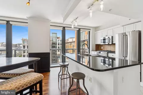 Kitchen - 616 E Street St NW #1114, Washington, DC 20004 photo 2 of 2
