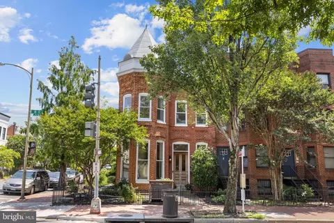 251 8th St NE, Washington, DC 20002 photo 1