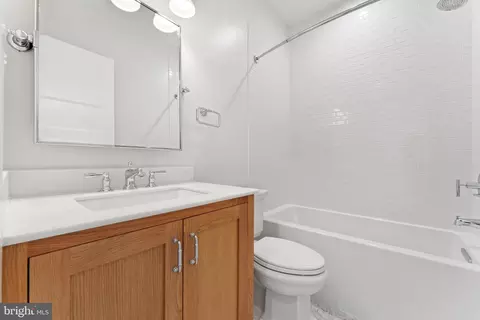 1127 E Capitol St SE, Washington, DC 20003 photo 65