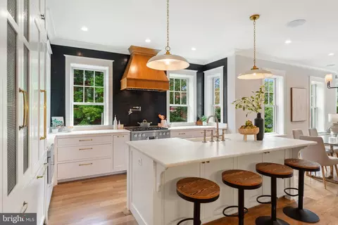1127 E Capitol St SE, Washington, DC 20003 photo 10