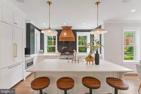 1127 E Capitol St SE, Washington, DC 20003 photo 18