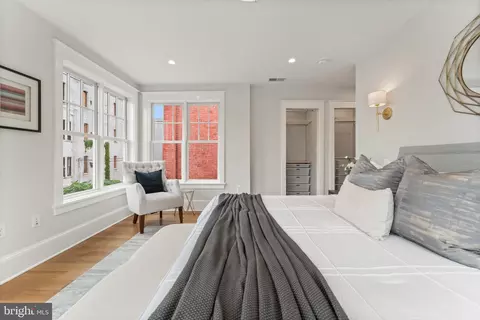 1127 E Capitol St SE, Washington, DC 20003 photo 50