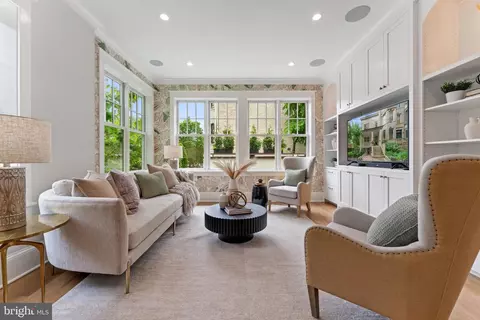 1127 E Capitol St SE, Washington, DC 20003 photo 24