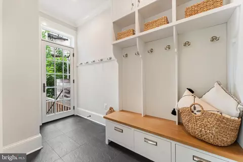 1127 E Capitol St SE, Washington, DC 20003 photo 31