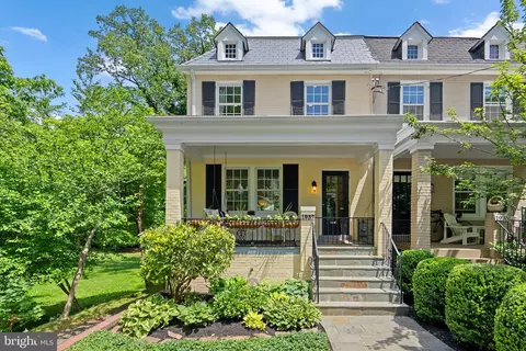 1937 38th St NW, Washington, DC 20007
