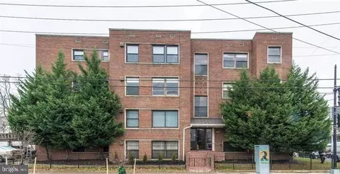 2720 7th St NE #301, Washington, DC 20017