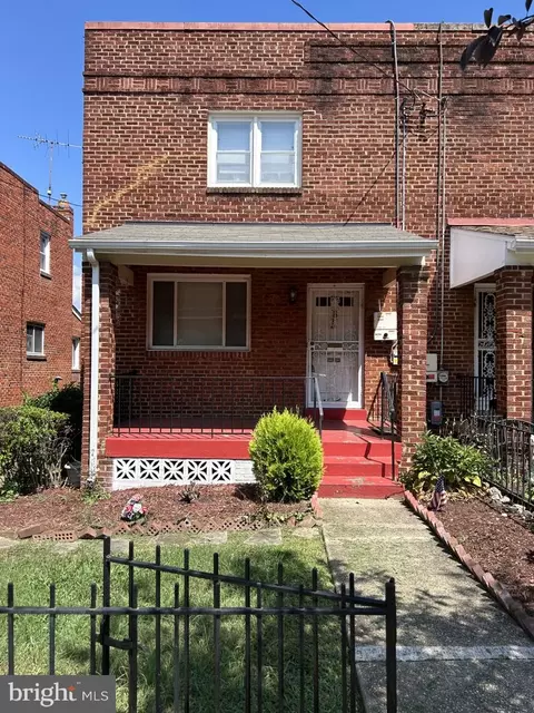 76 54th St SE, Washington, DC 20019